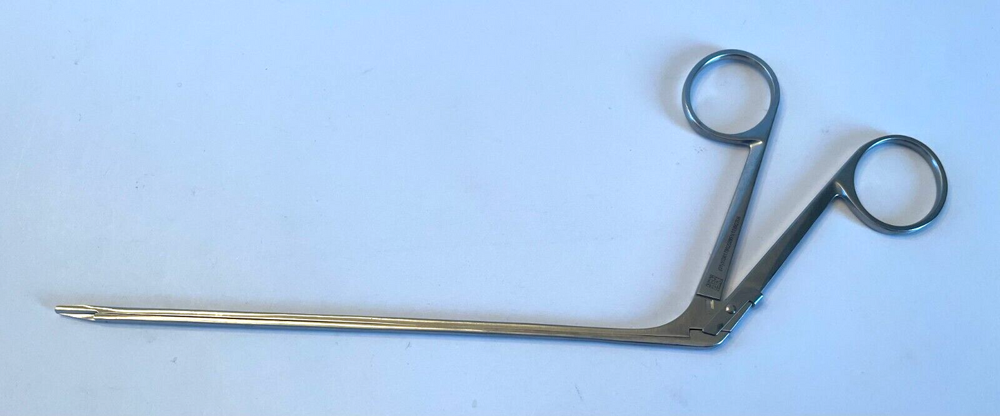 Ruggles RN7021 Kurze Dissecting straight scissors. 5½ (140mm). 8.5mm