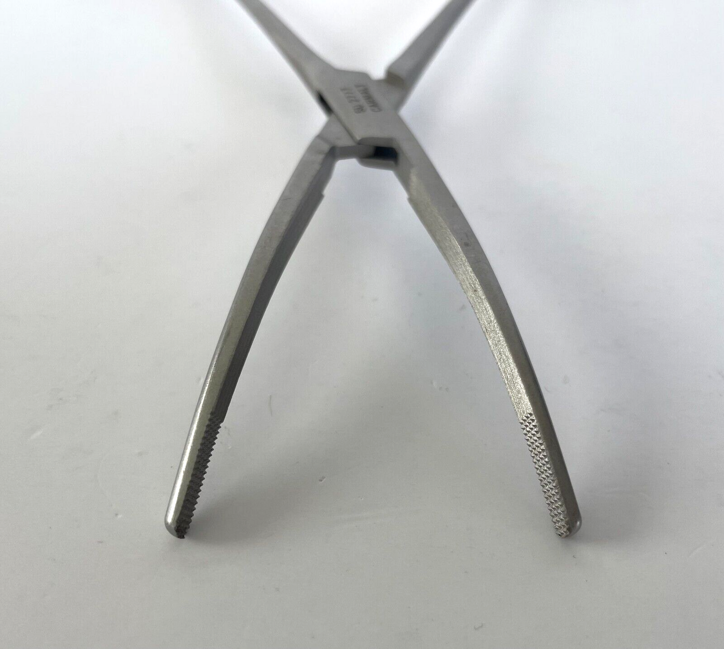 LOT OF 2 V. Mueller SU 2777 Carmalt Forceps Curved 8" - 30 DAY WARRANTY!