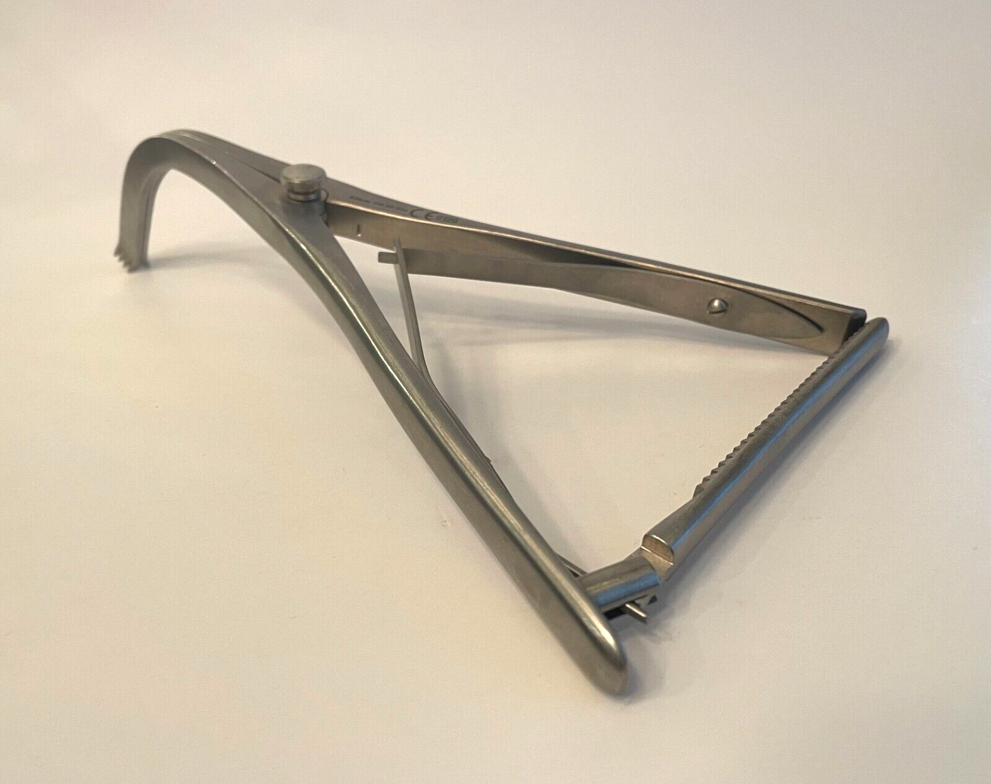 KMedic KM 48-230 Inge Retractor, 10 3/8" - 30 DAY WARRANTY!