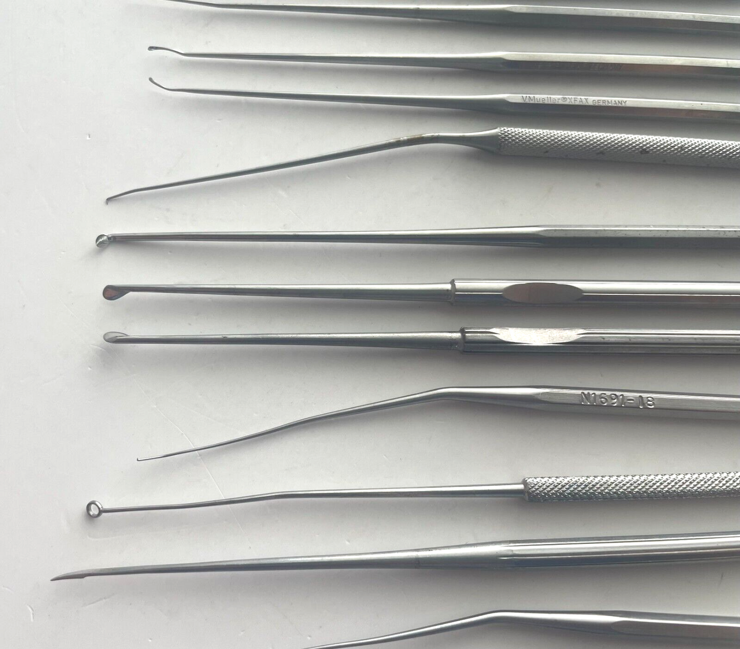 LOT of 17  Surgical Instruments: V. Mueller, Storz, Richards