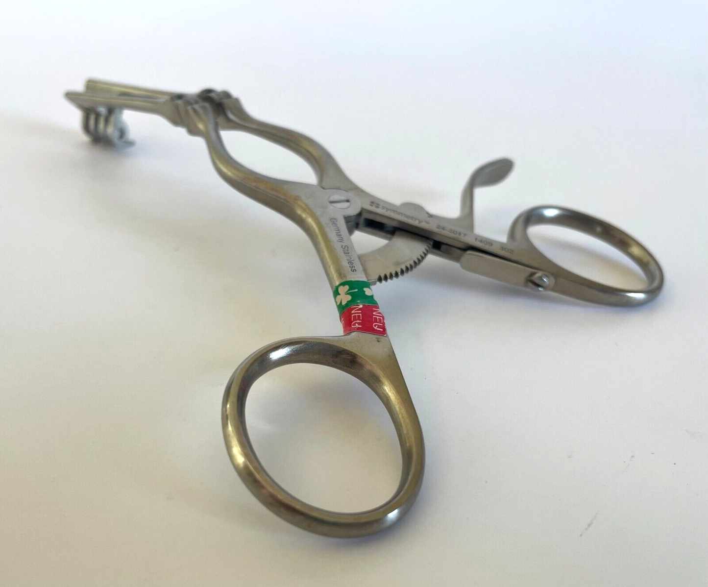 Symmetry 24-3017 Weitlaner-Beckmann Retractor Hinged Arms - 30 DAY WARRANTY!