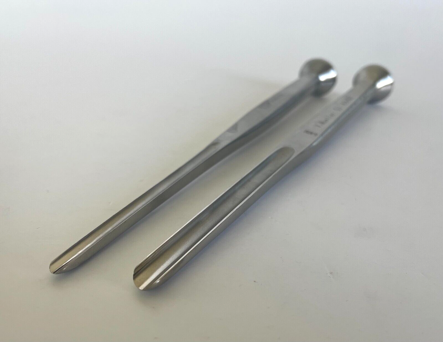 SET of 2 V. Mueller Alexander Mastoid Gouge AU6480, 4mm; AU6482, 6mm