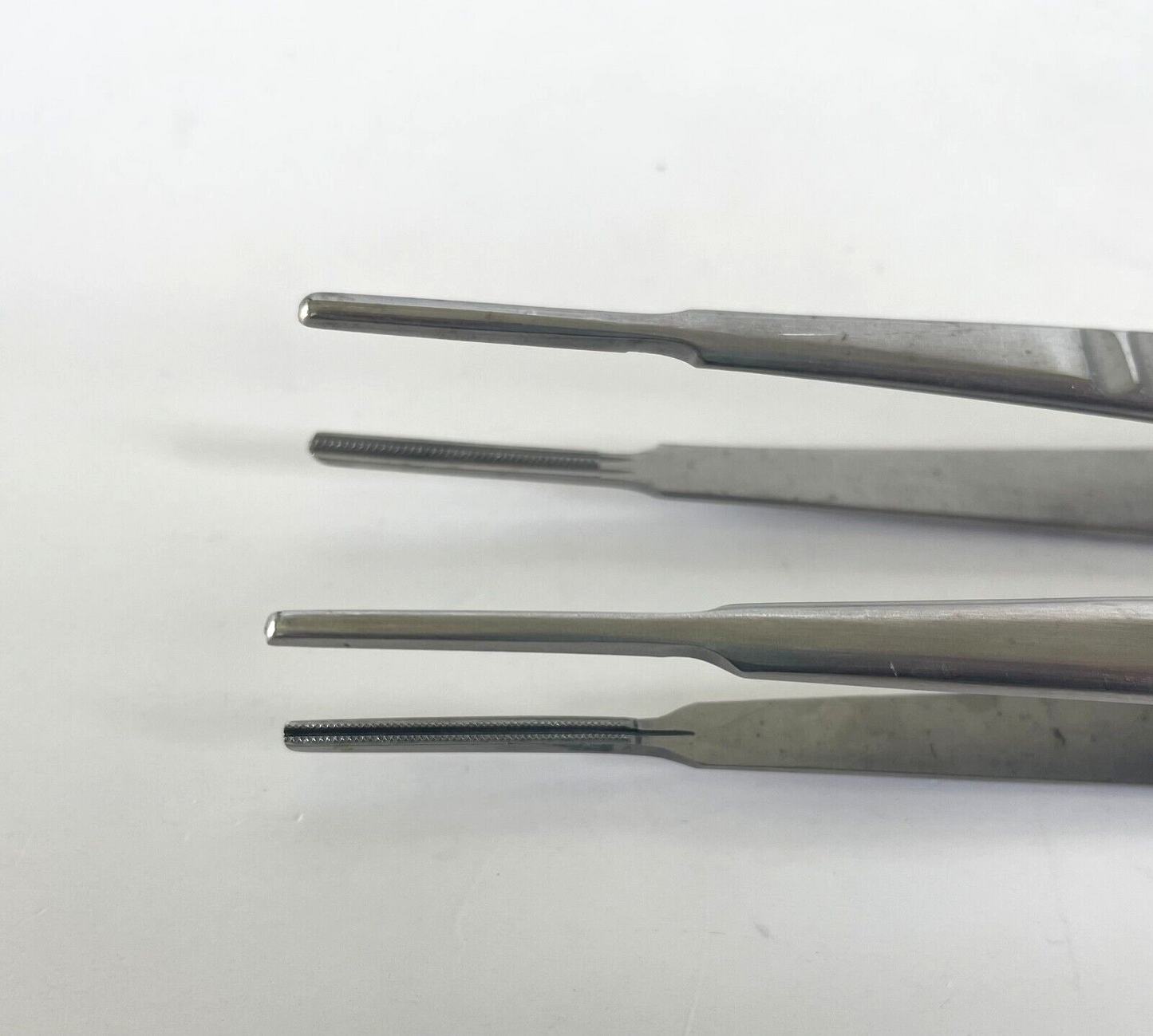 LOT OF 2 DeBakey Thoracic Tissue Forceps: Jarit 320-101 & Codman 37-1001