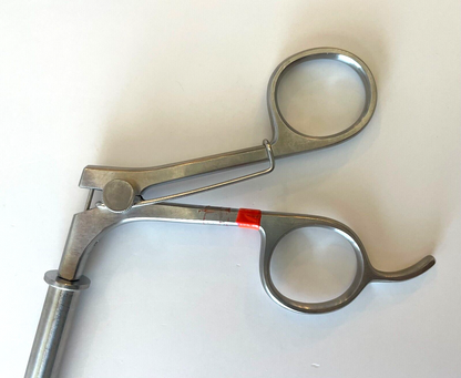 Jarit 600-135 Claw Forceps, Spring-Loaded - 30 DAY WARRANTY!