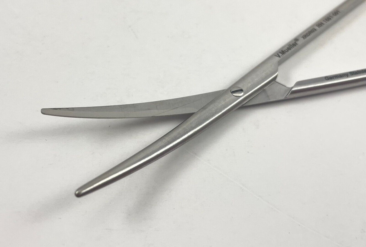 LOT OF 2 V. Mueller RH1651-001 Metzenbaum Dissecting Scissors, Curved, Blunt