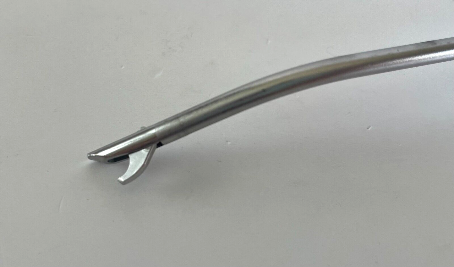 SHUTT-Linvatec 1.1212 B-Scoop Forceps 30° Left 3.4mm for Arthroscopy