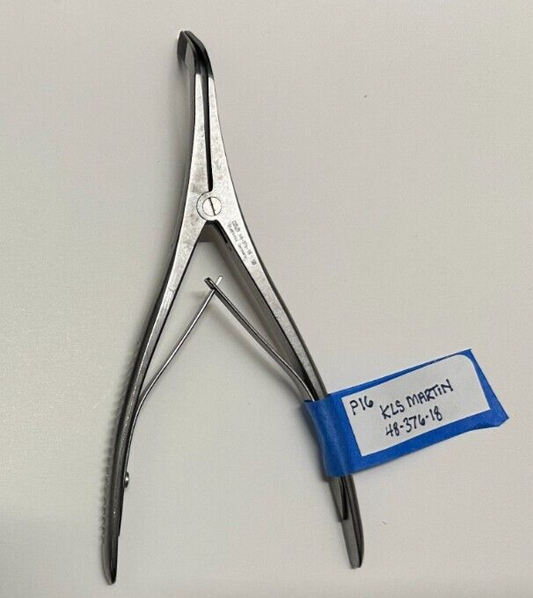 KLS Martin 48-376-18 SPREADING FORCEPS, TESSIER, 7 MM, 17 CM