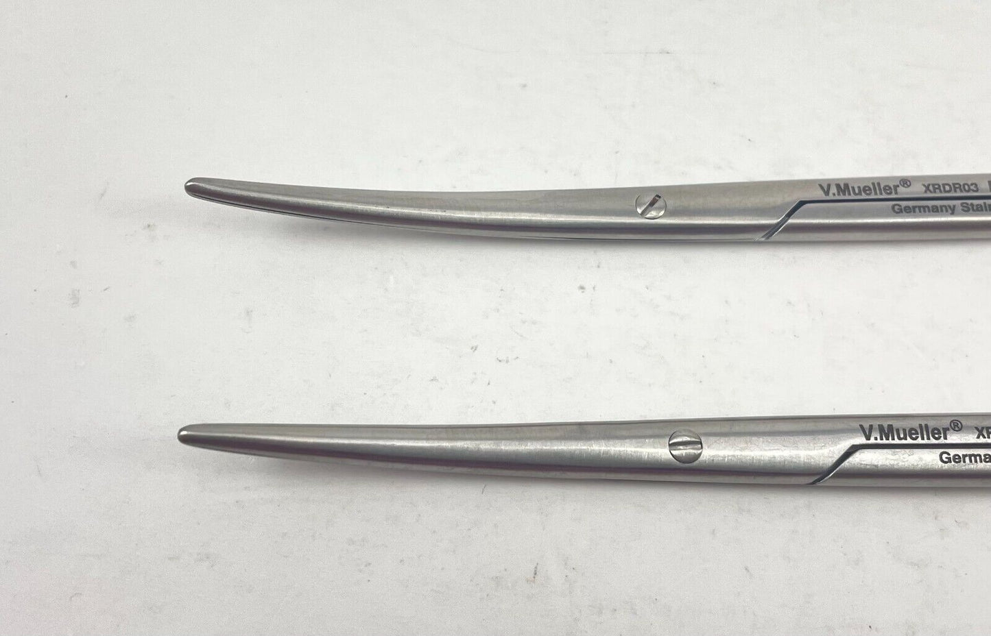 LOT OF 2 V. Mueller RH1651-001 Metzenbaum Dissecting Scissors, Curved, Blunt