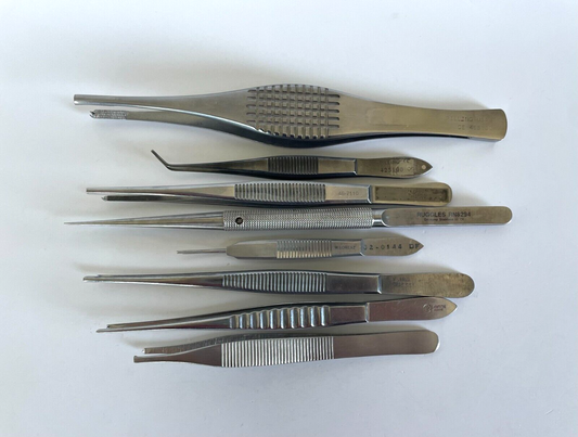 LOT of 8 Tissue Forceps with Teeth: Pilling, Ruggles, Lorenz, Mueller, Lawton