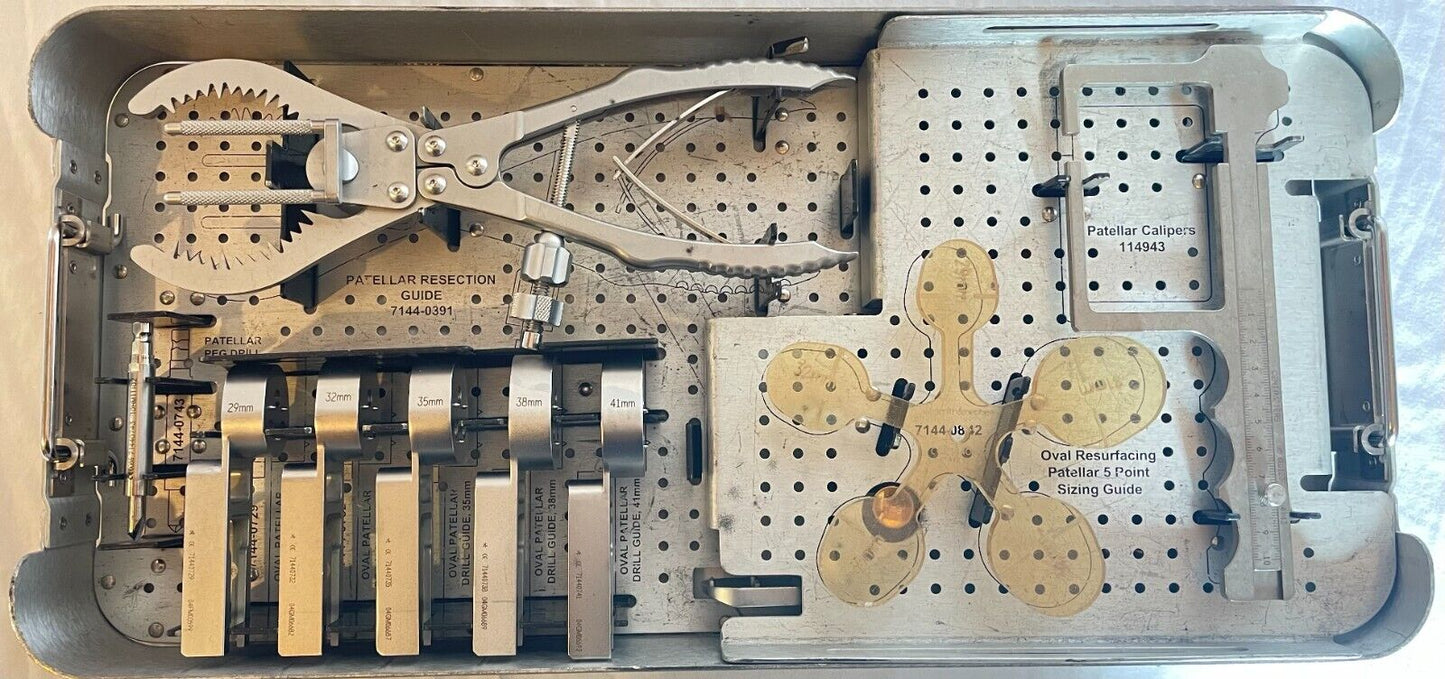 Smith & Nephew 7144-0826 Oval Patellar Resurfacing Instrument Tray w/Instruments