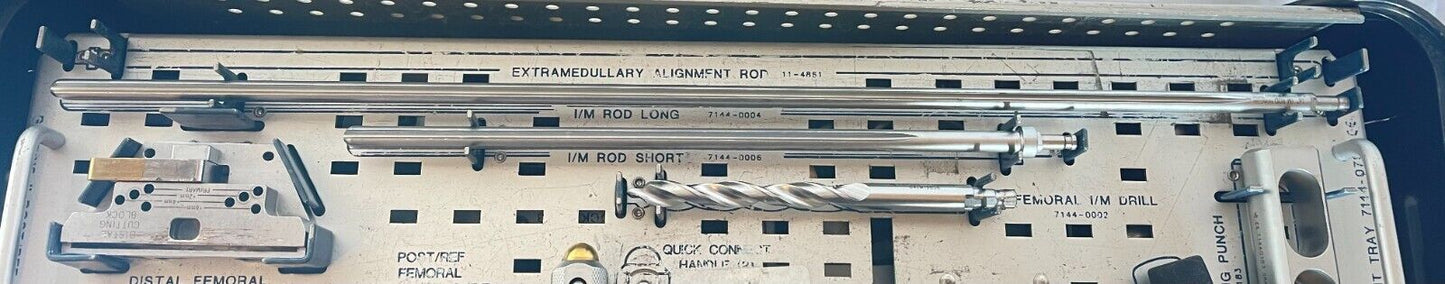 Smith & Nephew Femoral Instrument Tray w/Instruments 7112-9400 + 30 DAY WARRANTY