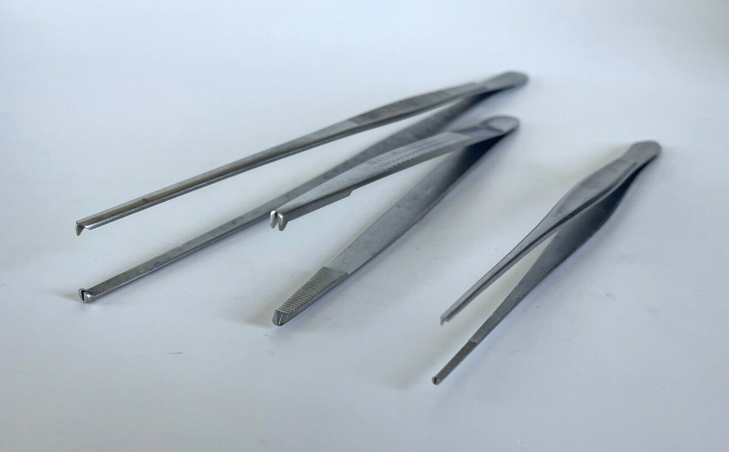 LOT OF 3 Tissue Forceps, Pilling 640524, Pilling 467125, Jarit 130-435